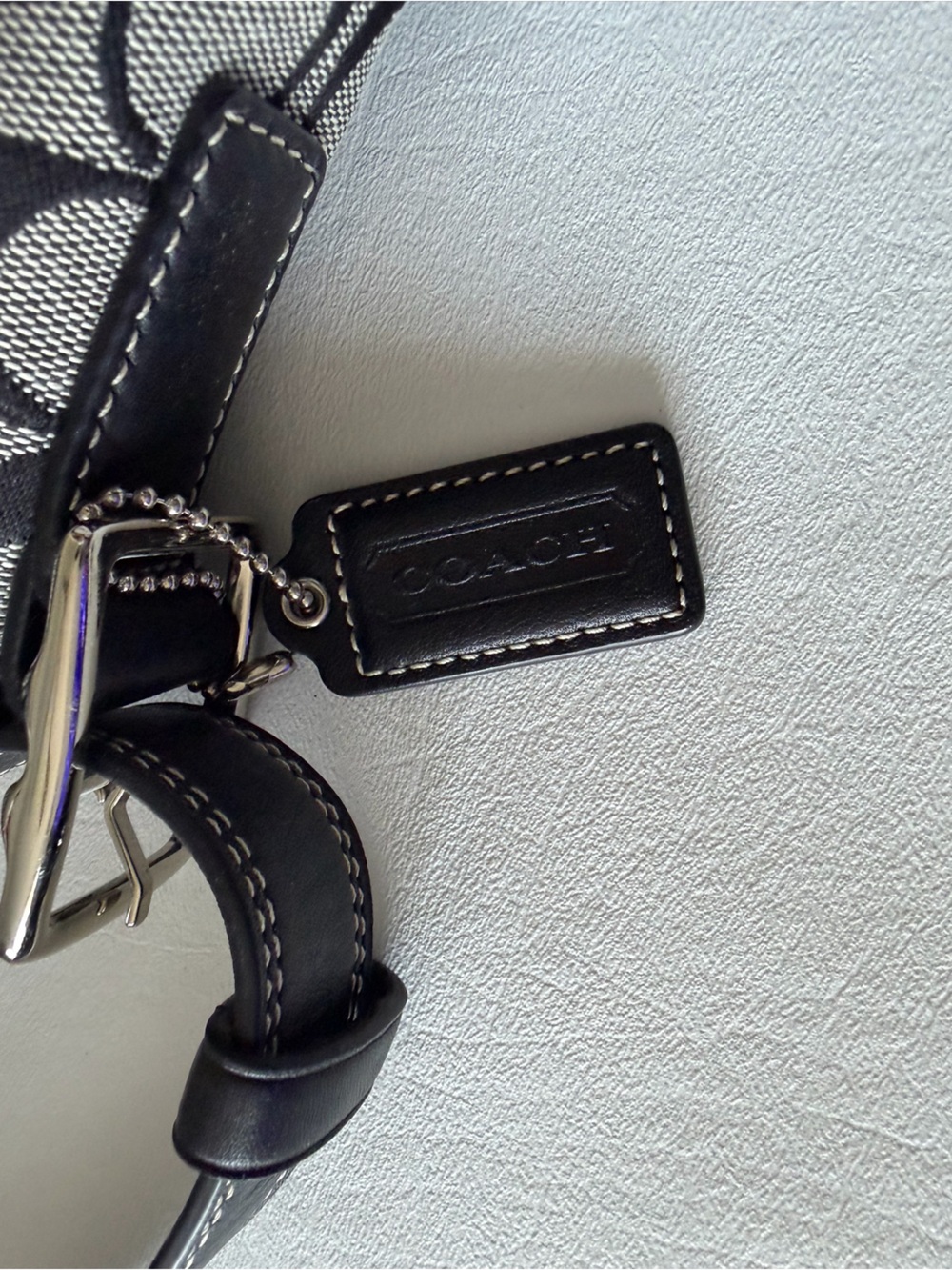 Coach Hamptons Shoulder Bag Signature Jacquard Canvas Leather - Picture 8 of 13
